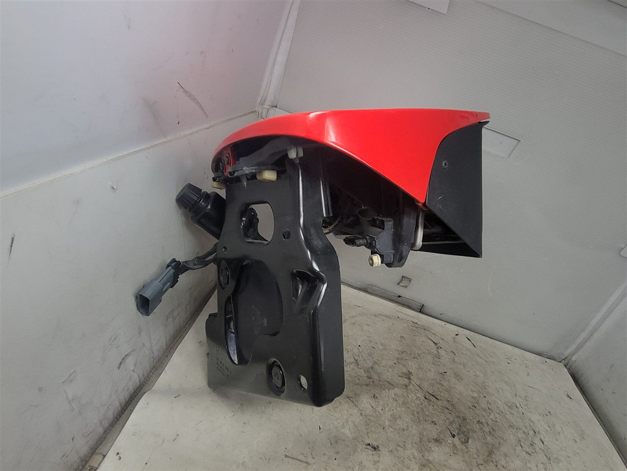 1999 CORVETTE RH HEADLIGHT ASSY TORCH RED 64K MI 34004 - image 12