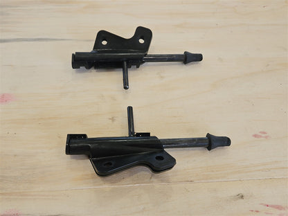 1999 CORVETTE TARGA TOP STORAGE HOLDER LOCKING PIN 34013 - image 3