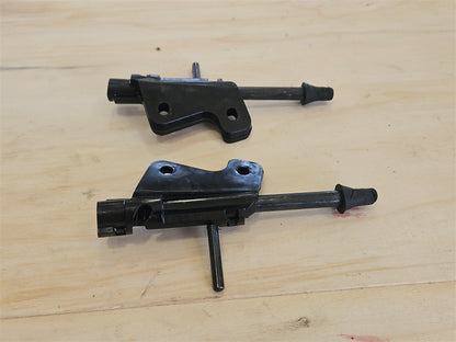 1999 CORVETTE TARGA TOP STORAGE HOLDER LOCKING PIN 34013 - image 9