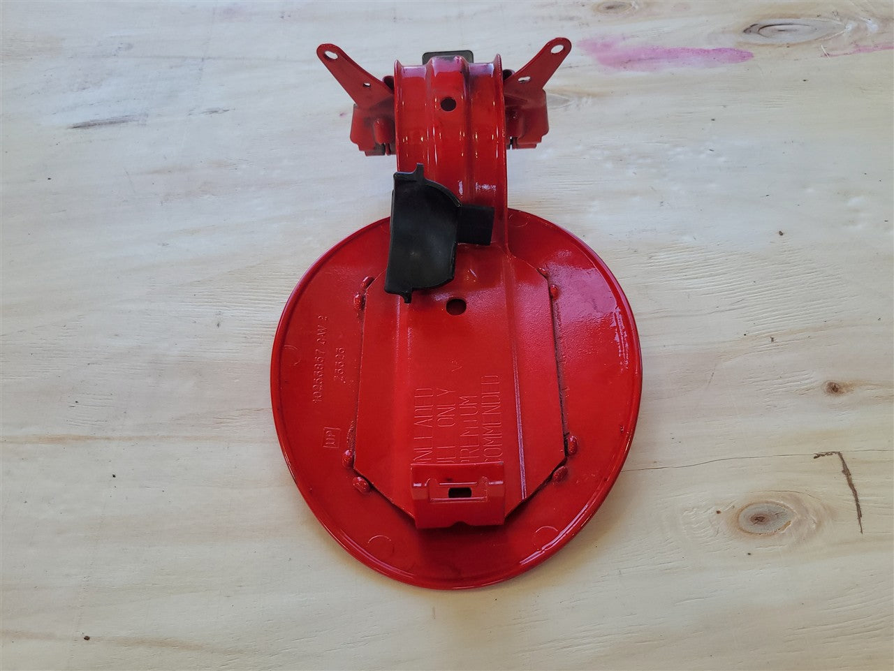 1999 CORVETTE GAS TANK FUEL FILLER DOOR TORCH RED 70U 10253857. FITS 97-04 C5 CORVETTE 34014 - image 10