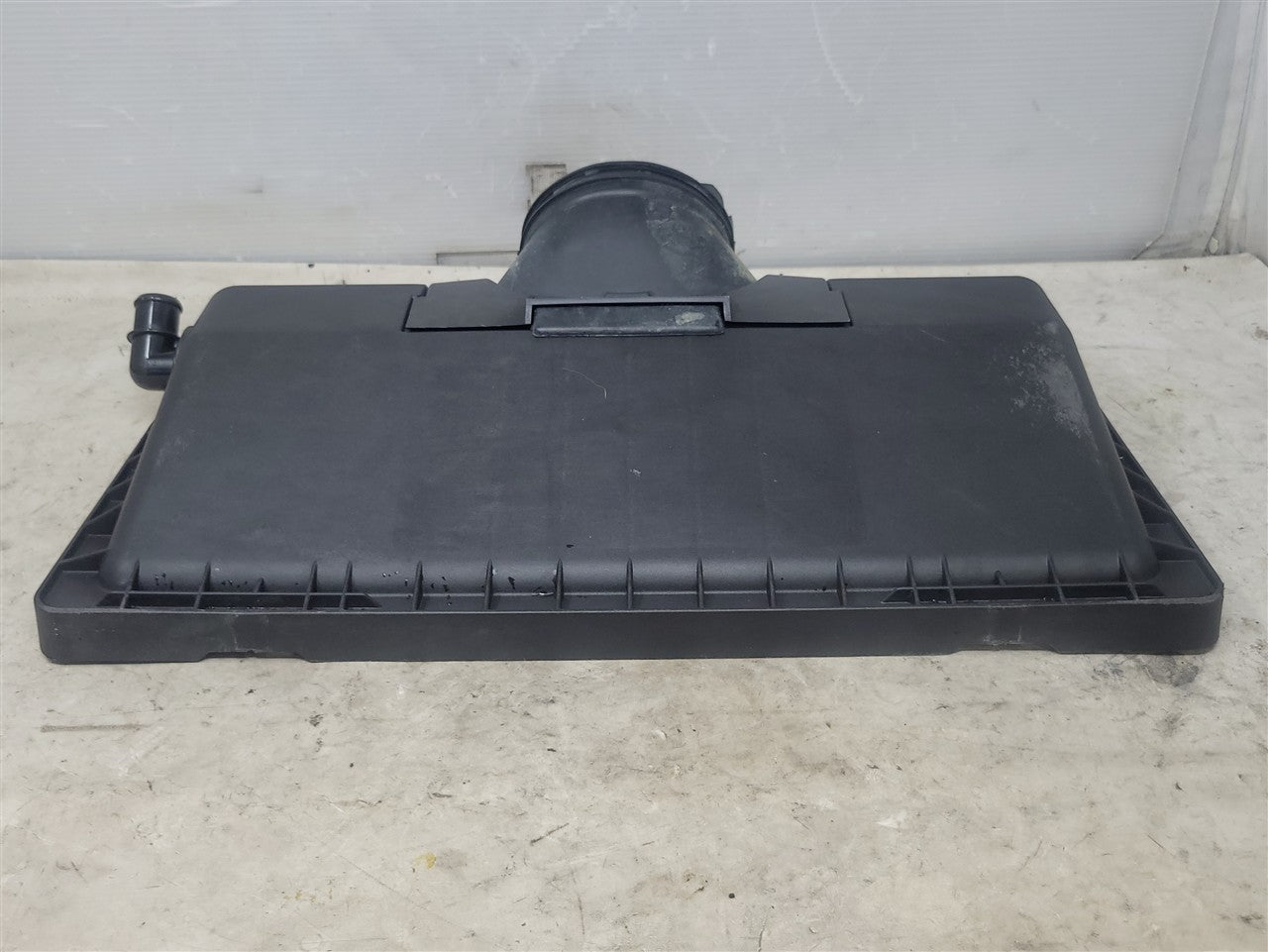 1999 CORVETTE AIR INTAKE FILTER LID ONLY 25166555 25176483 34016 - image 6