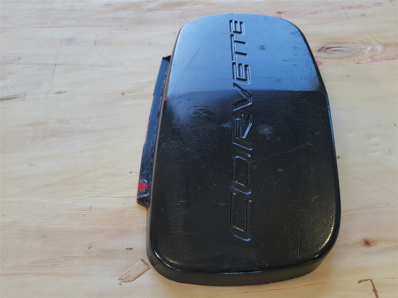 1999 CORVETTE FRONT LICENSE PLATE FILLER PANEL TORCH RED 70U 10256977 34017 - image 5