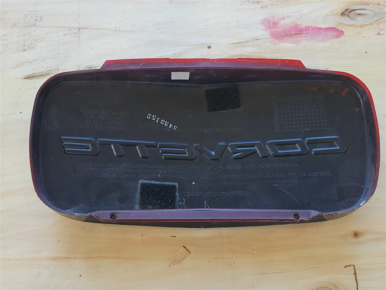 1999 CORVETTE FRONT LICENSE PLATE FILLER PANEL TORCH RED 70U 10256977 34017 - image 6