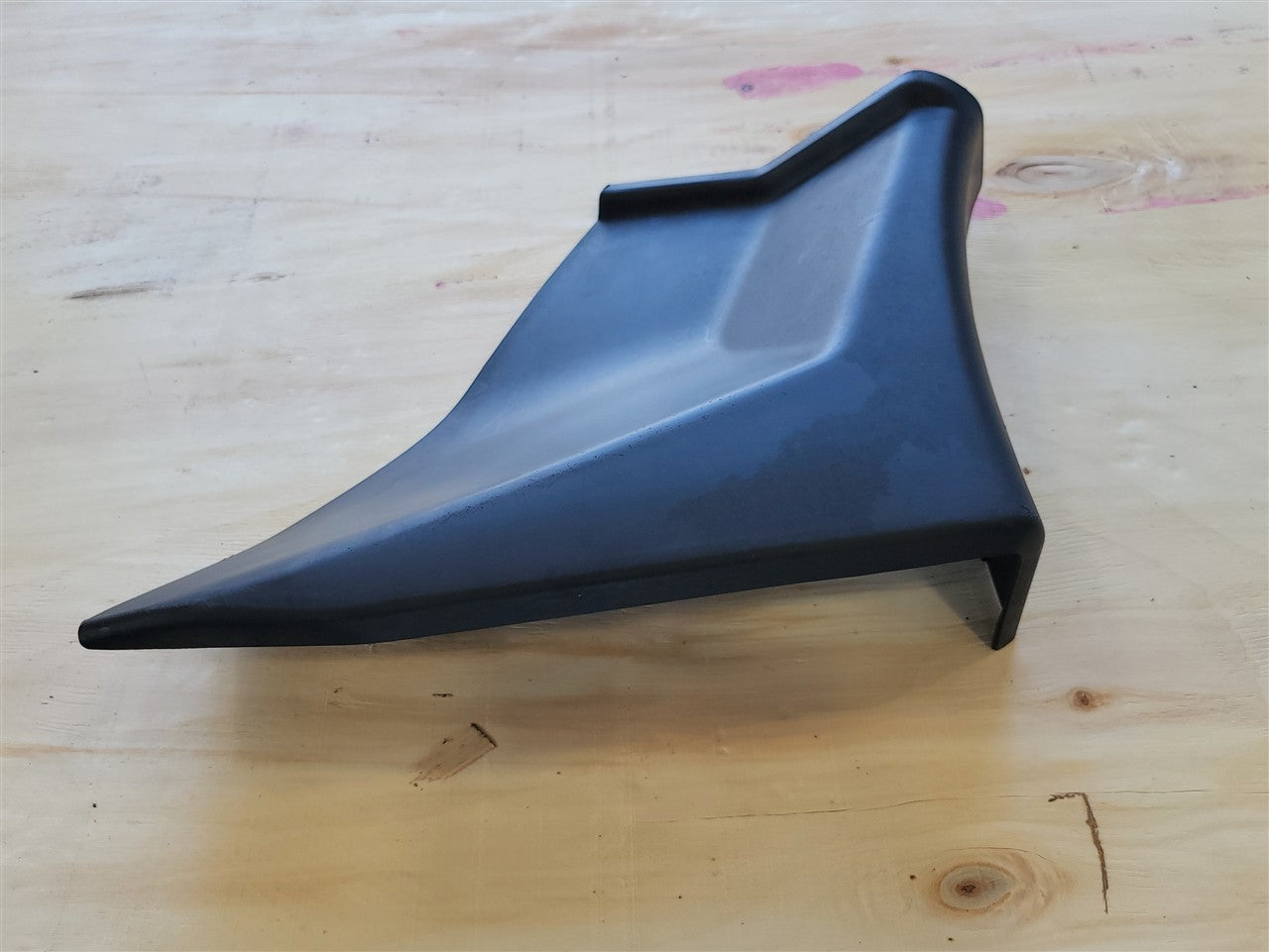 1999 CORVETTE 10289552 RH PASSENGER FENDER INNER COVER SPLASH GUARD 34018 - image 4