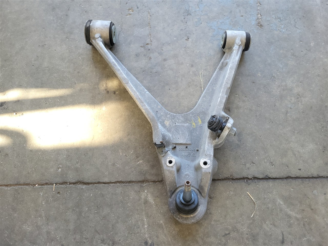 1999 CORVETTE RH PASSENGER FRONT LOWER CONTROL ARM 64K 34022 - image 1