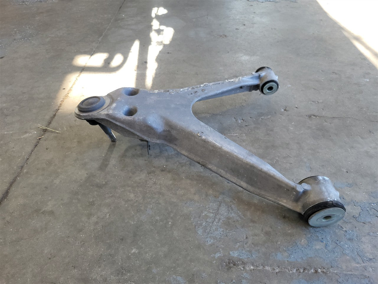 1999 CORVETTE RH PASSENGER FRONT LOWER CONTROL ARM 64K 34022 - image 8