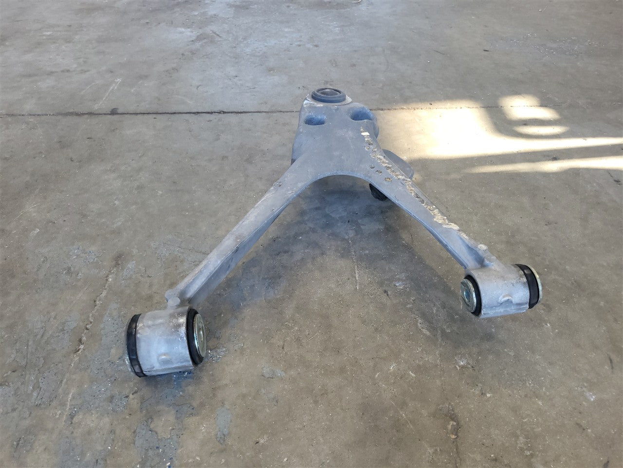 1999 CORVETTE RH PASSENGER FRONT LOWER CONTROL ARM 64K 34022 - image 9