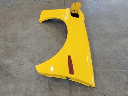 2005 CORVETTE LH DRIVER QUARTER PANEL 000 MILLENIUM YELLOW PAINT CODE 79U / 5593 34031 - image 9