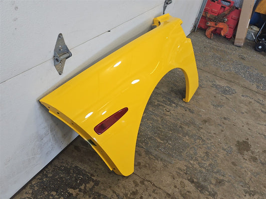 2005 CORVETTE RH PASSENGER QUARTER PANEL 000 MILLENIUM YELLOW PAINT CODE 79U / 5593 34032 - image 2