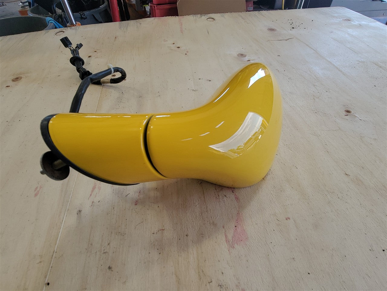 2005 CORVETTE RH PASSENGER SIDE VIEW MIRROR MILLENIUM YELLOW PAINT CODE 79U / 5593. RPO OPTION DD0. COMPATIBLE PART #S: 15795842, 10390519 34038 - image 11