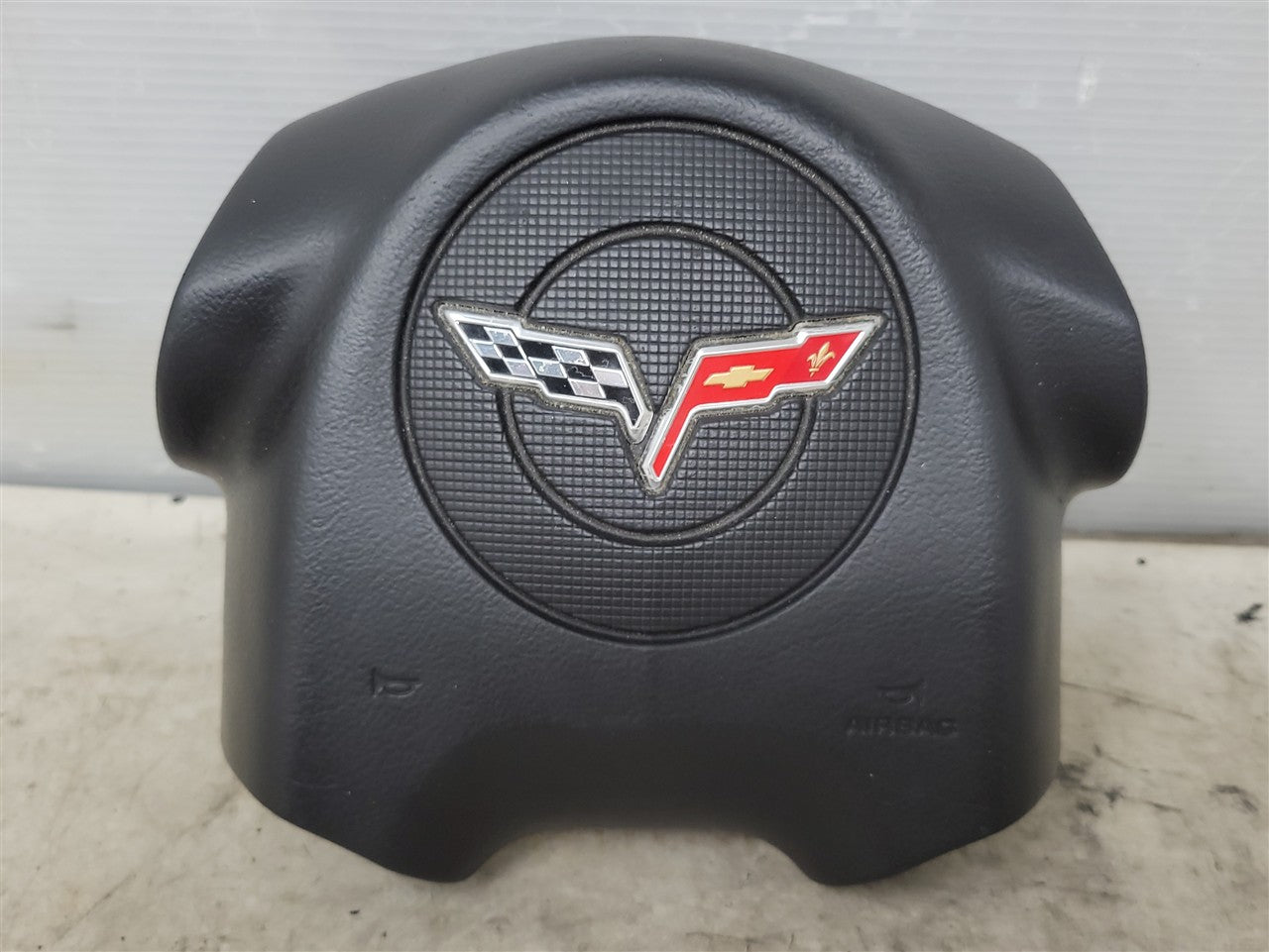 2005 CORVETTE BLACK DRIVER STEERING WHEEL BAG 15812677 34040 - image 1