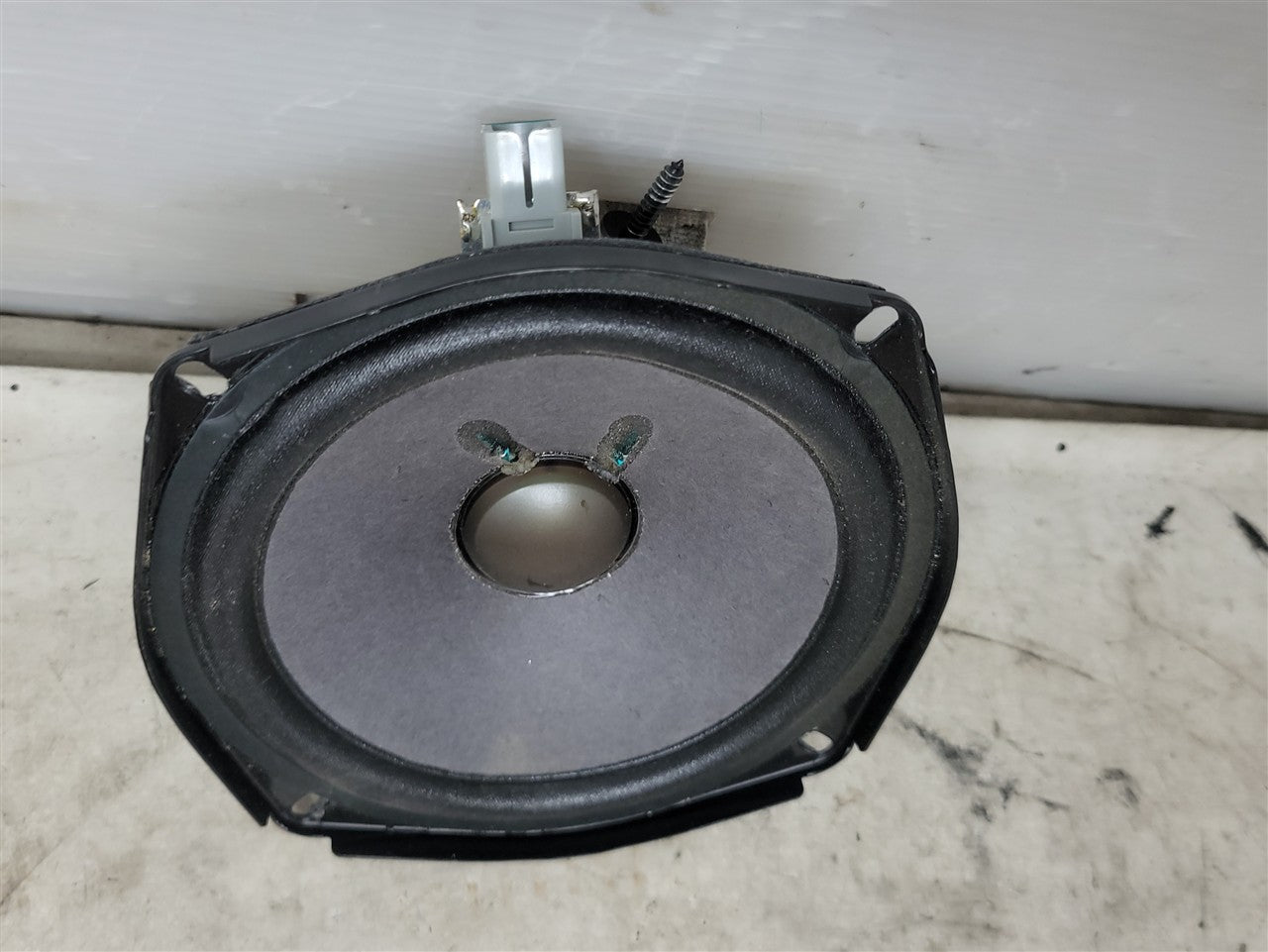 2005 CORVETTE REAR HATCH TRUNK BOSE SPEAKER 10333018 52K MILES 34050 - image 3