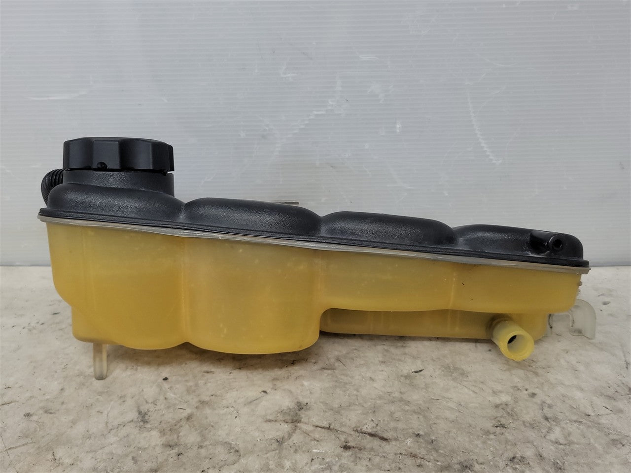 2005 CORVETTE OEM COOLANT RESERVOIR OVERFLOW SURGE TANK BOTTLE 52K MILES 34052 - image 1