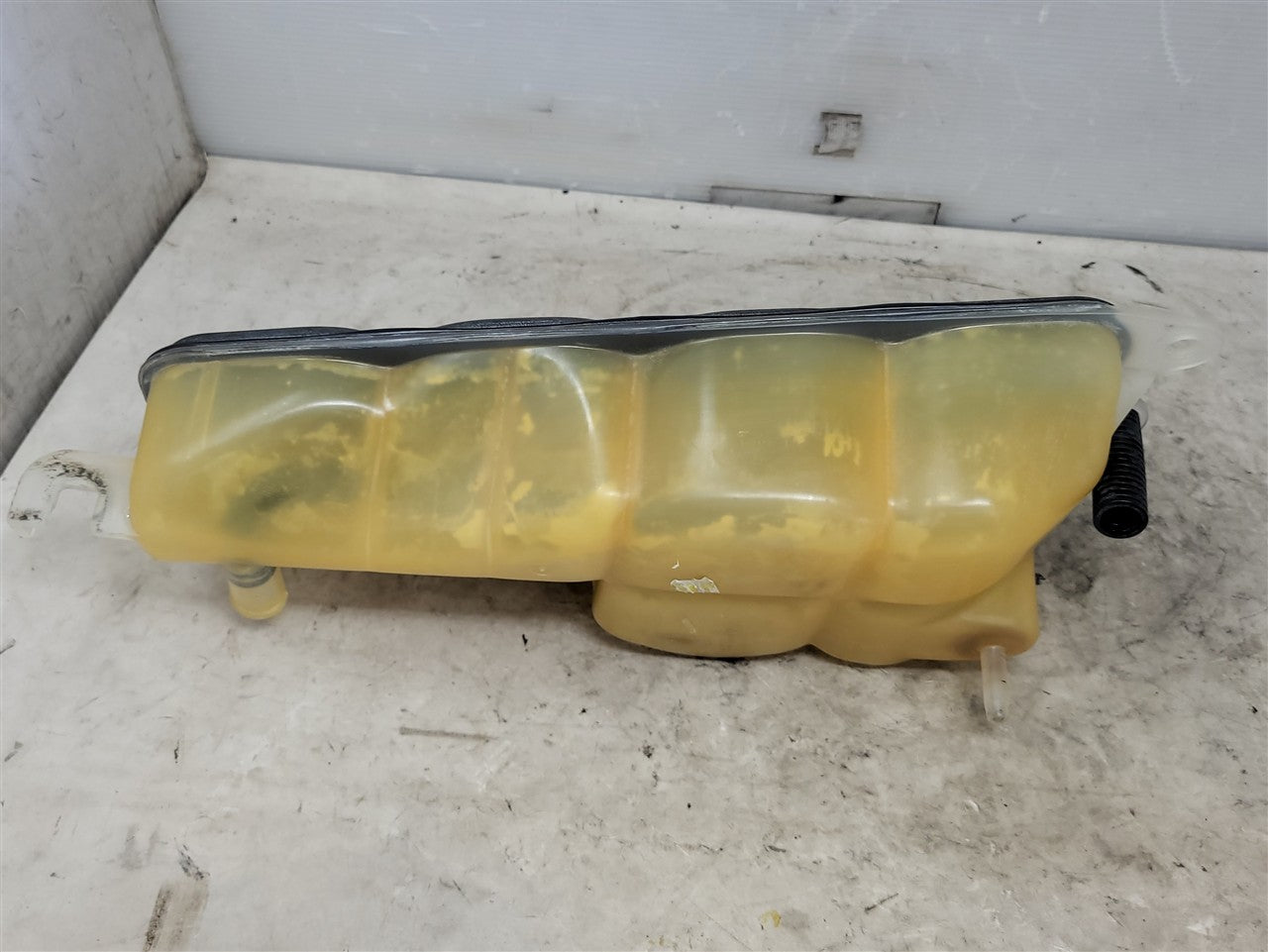 2005 CORVETTE OEM COOLANT RESERVOIR OVERFLOW SURGE TANK BOTTLE 52K MILES 34052 - image 5