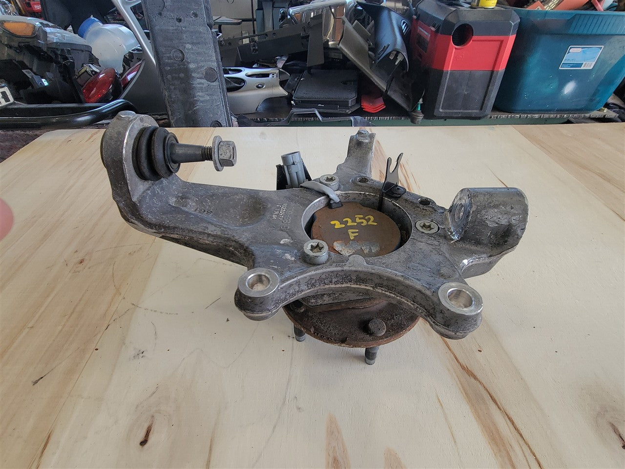 2005 CORVETTE LH FRONT SPINDLE WITH HUB 52K MI 34059 - image 2