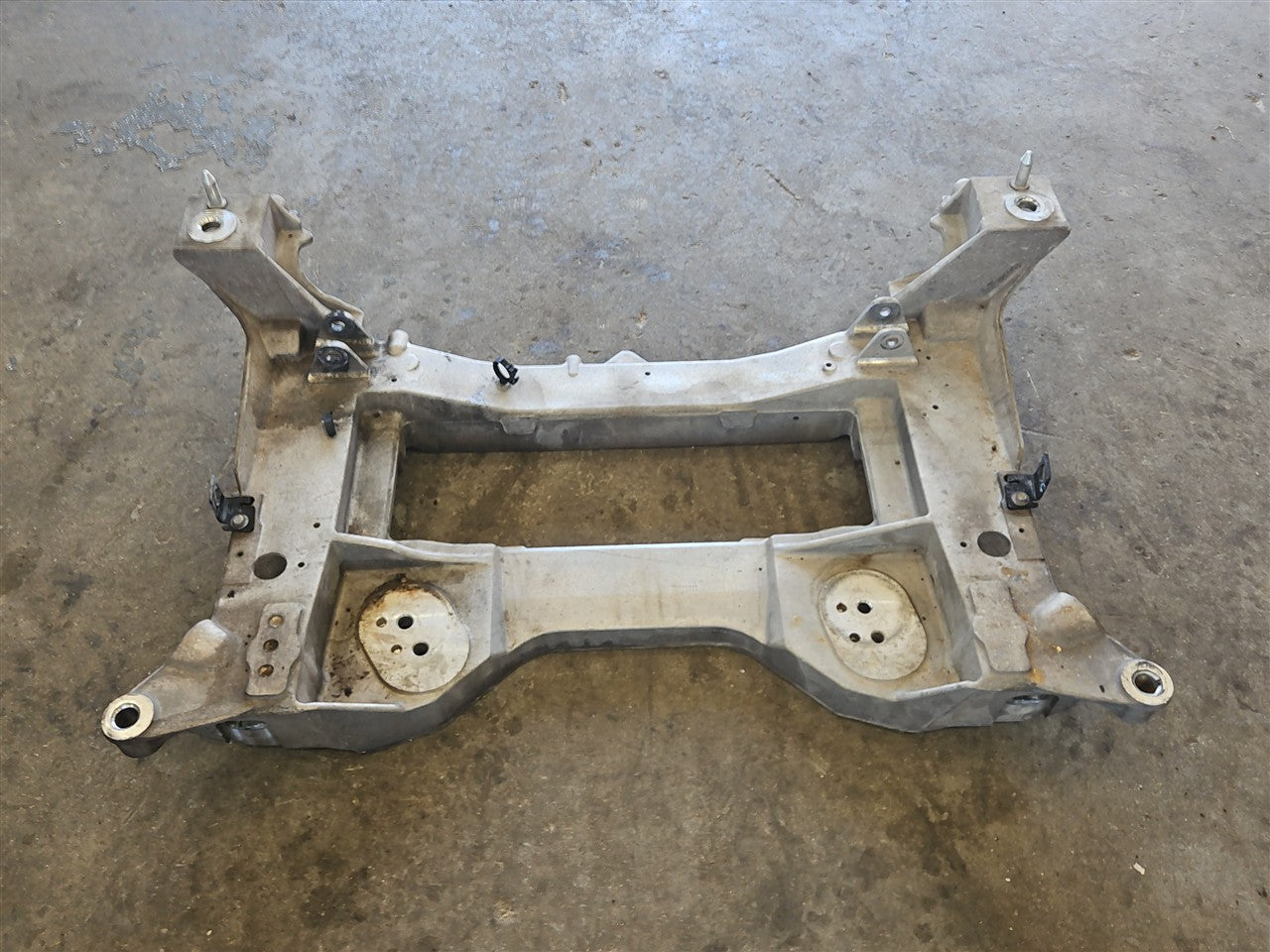 2005 CORVETTE FRONT ENGINE CROSSMEMBER K FRAME 34067 - image 1