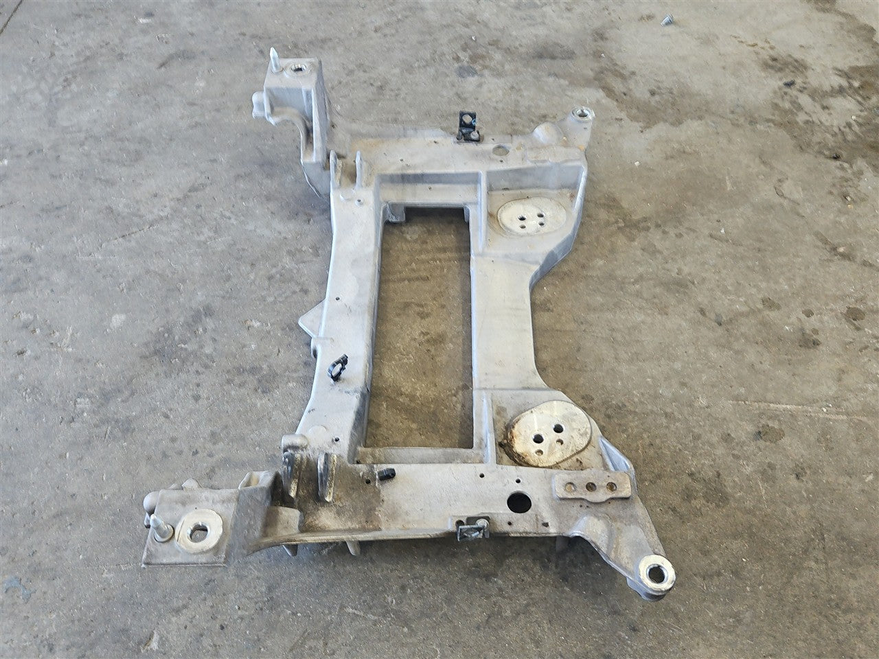 2005 CORVETTE FRONT ENGINE CROSSMEMBER K FRAME 34067 - image 4