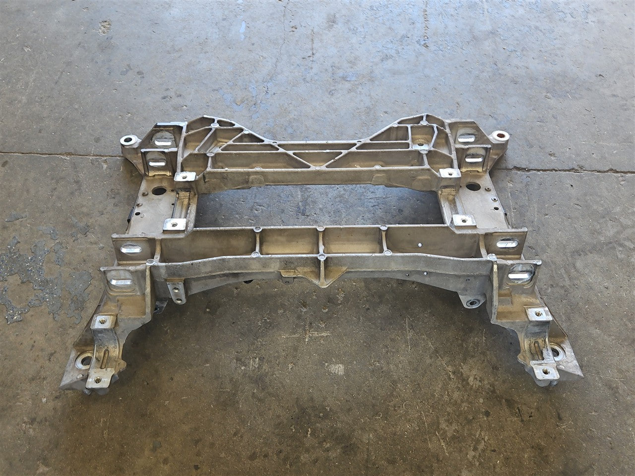 2005 CORVETTE FRONT ENGINE CROSSMEMBER K FRAME 34067 - image 6
