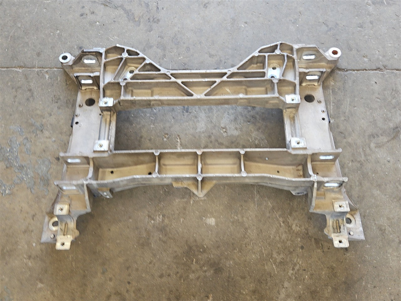 2005 CORVETTE FRONT ENGINE CROSSMEMBER K FRAME 34067 - image 10