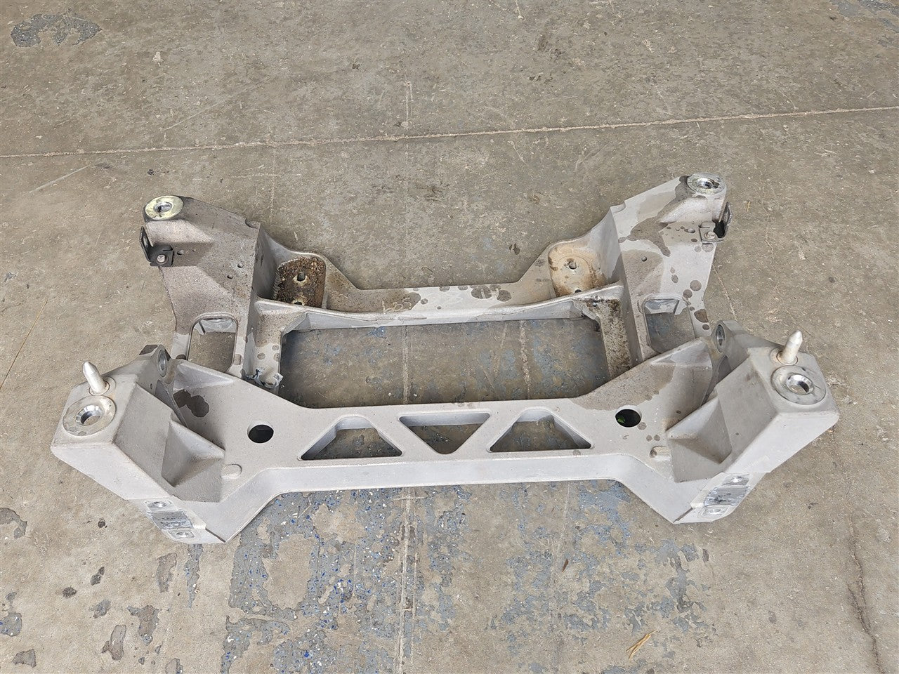 2005 CORVETTE REAR SUSPENSION CROSSMEMBER 15864493 34075 - image 3