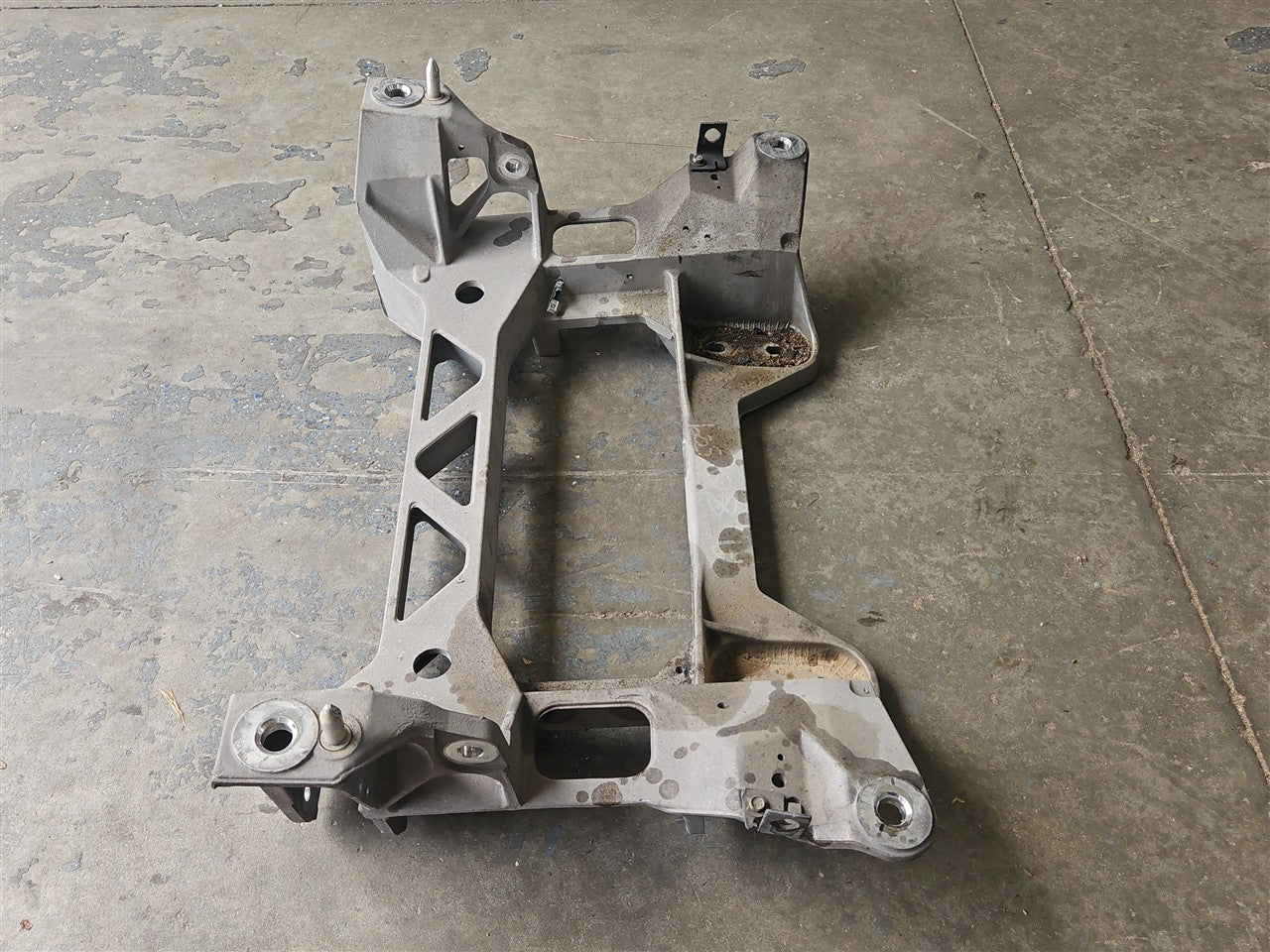 2005 CORVETTE REAR SUSPENSION CROSSMEMBER 15864493 34075 - image 4