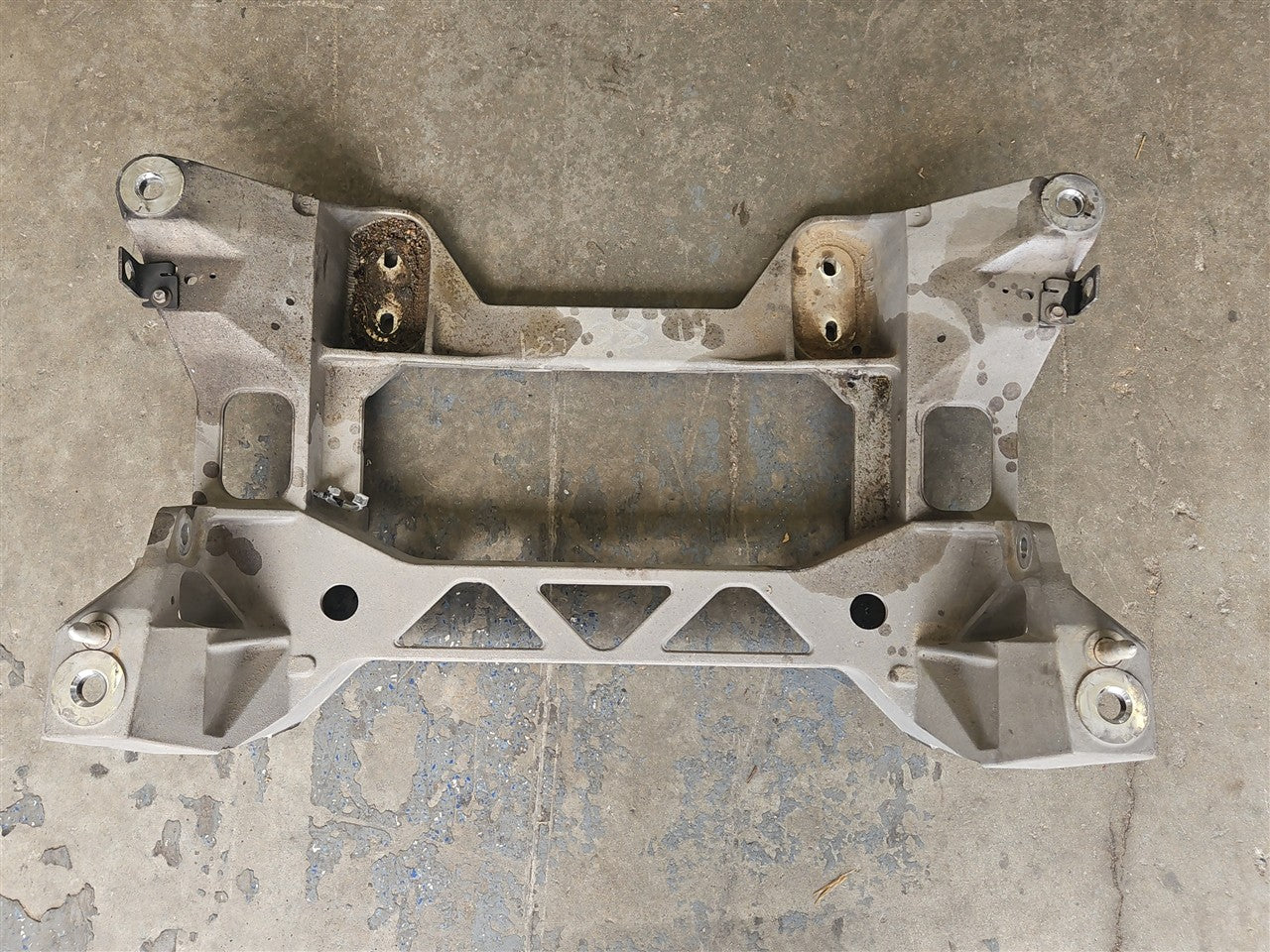 2005 CORVETTE REAR SUSPENSION CROSSMEMBER 15864493 34075 - image 5