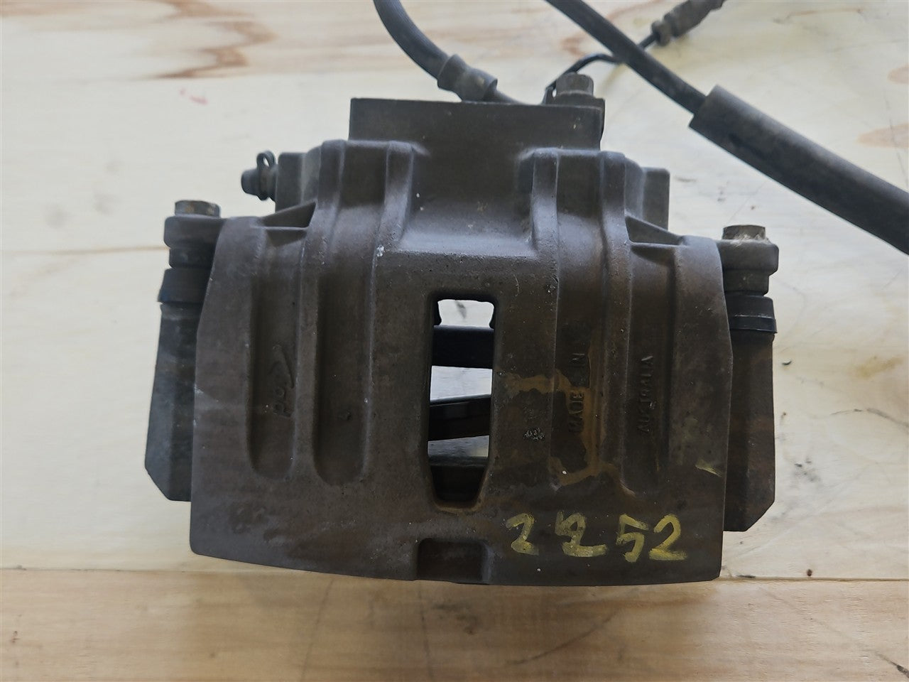 2005 CORVETTE FRONT & REAR BRAKE CALIPERS 52K MILES 34077 - image 9