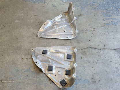 2005 CORVETTE FUEL TANK HEAT SHIELDS MOUNTING STRAPS PAIR LH RH 10438904 20794895 34085 - image 5