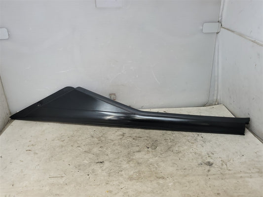 2005 CORVETTE RH A PILLAR EXTERIOR APPLIQUE 22773105 34093 - image 1