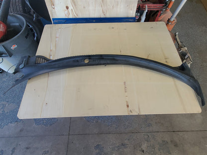 2005 CORVETTE WINDSHIELD WIPER EXTERIOR COWL TRIM 34094 - image 1