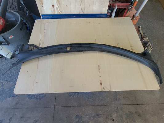 2005 CORVETTE WINDSHIELD WIPER EXTERIOR COWL TRIM 34094 - image 1