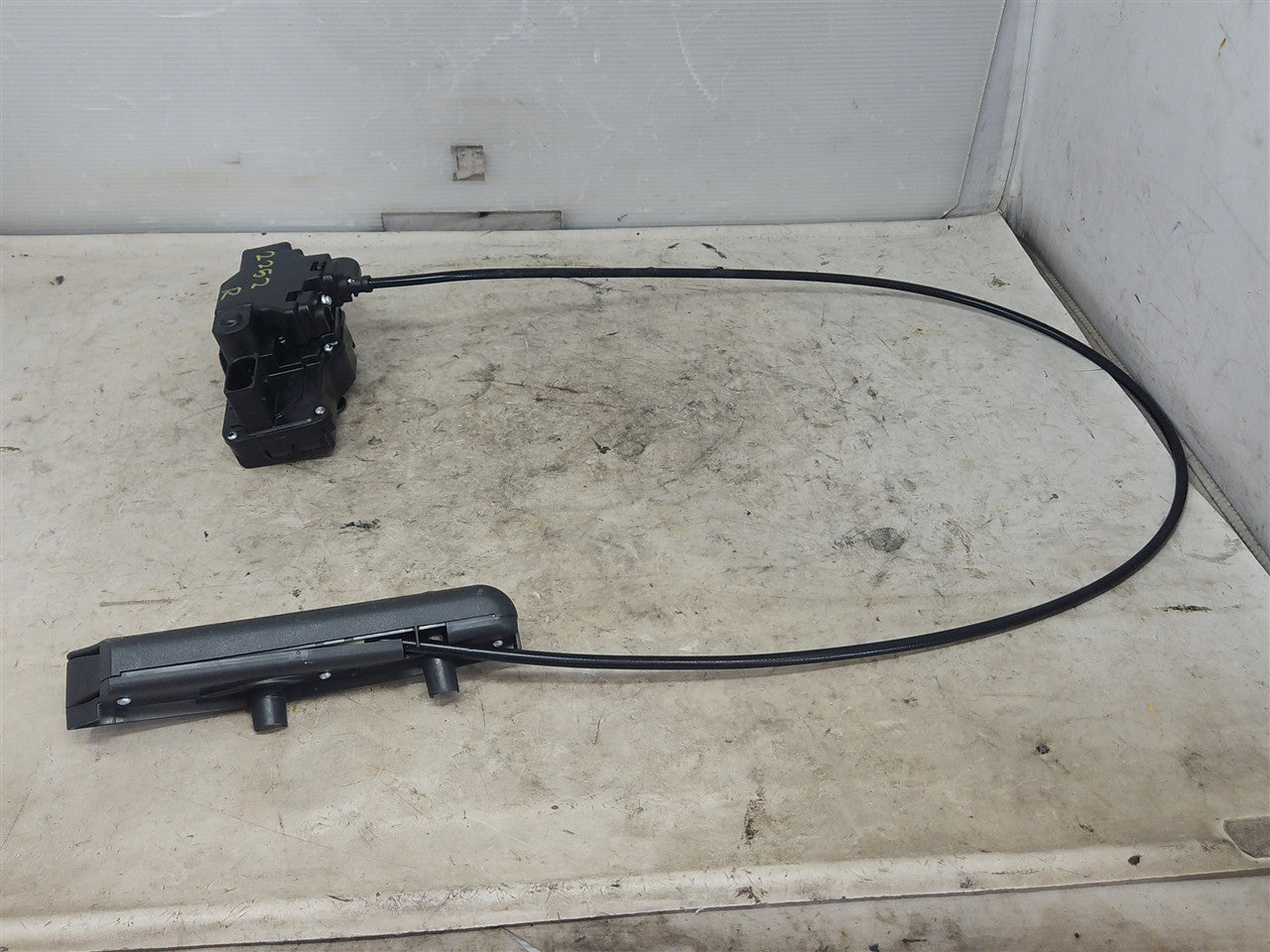 2005 CORVETTE RH DOOR LATCH & EMERGENCY RELEASE HANDLE 34100 - image 10