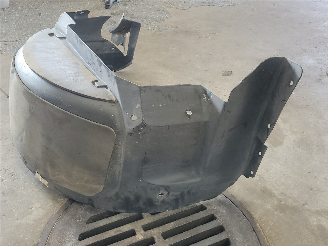 2005 CORVETTE LH DRIVER REAR WHEEL INNER FENDER LINER 34102 - image 8