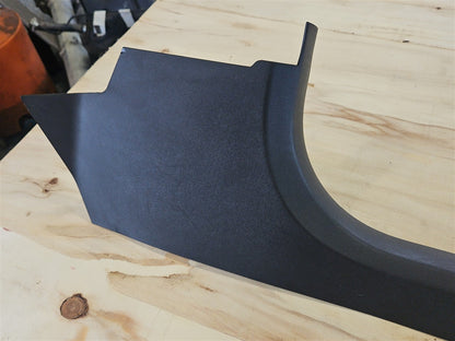 2005 CORVETTE RH PASSENGER DOOR SILL KICK PANEL BLACK 52K 34112 - image 5