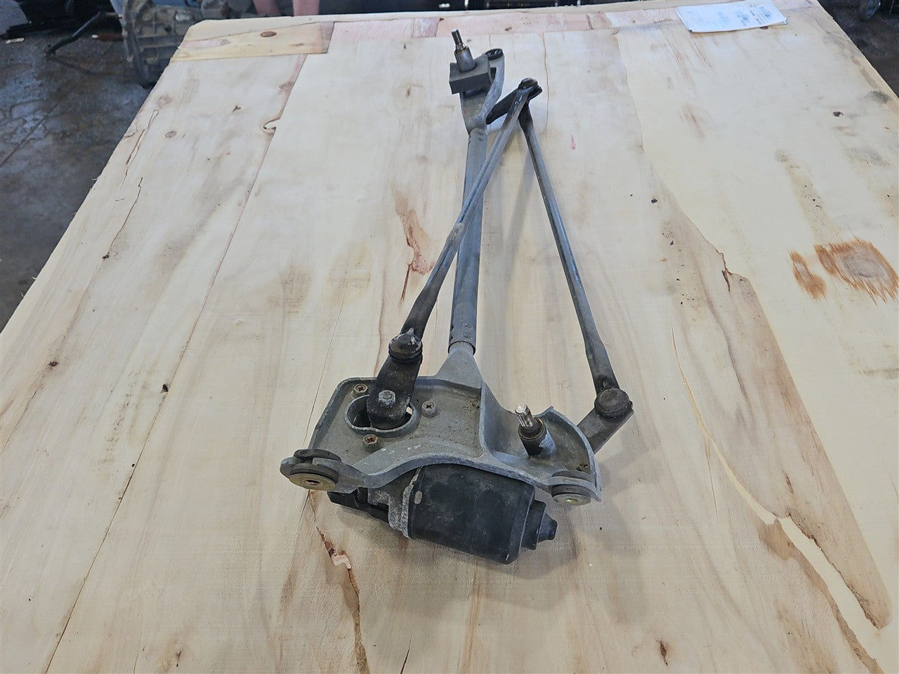 2005 CORVETTE OEM WIPER MOTOR & LINKAGE 52K MILES 34114 - image 4