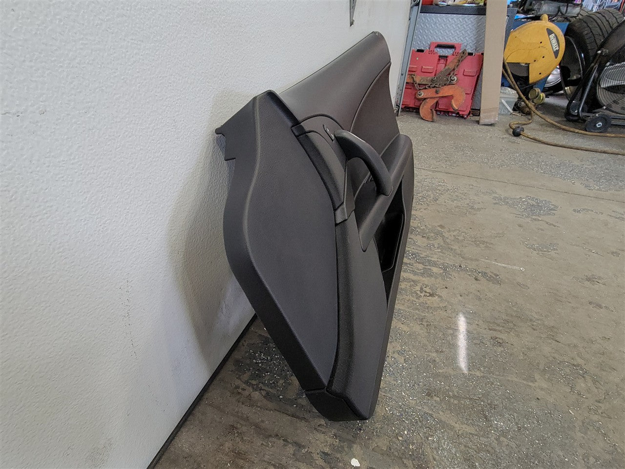 2005 CORVETTE PASSENGER DOOR PANEL TRIM LEATHER BLACK 34117 - image 6