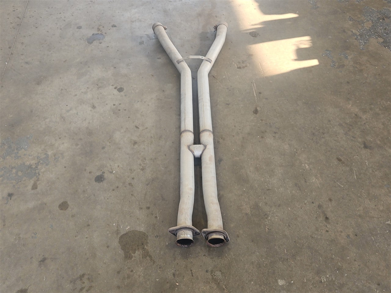 2005 CORVETTE OEM MID EXHAUST WITH H PIPE 52K MILES 34119 - image 8