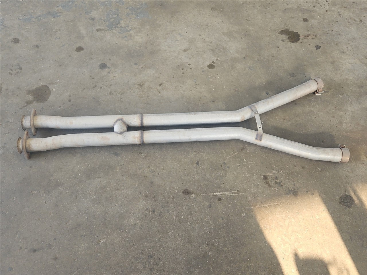 2005 CORVETTE OEM MID EXHAUST WITH H PIPE 52K MILES 34119 - image 11
