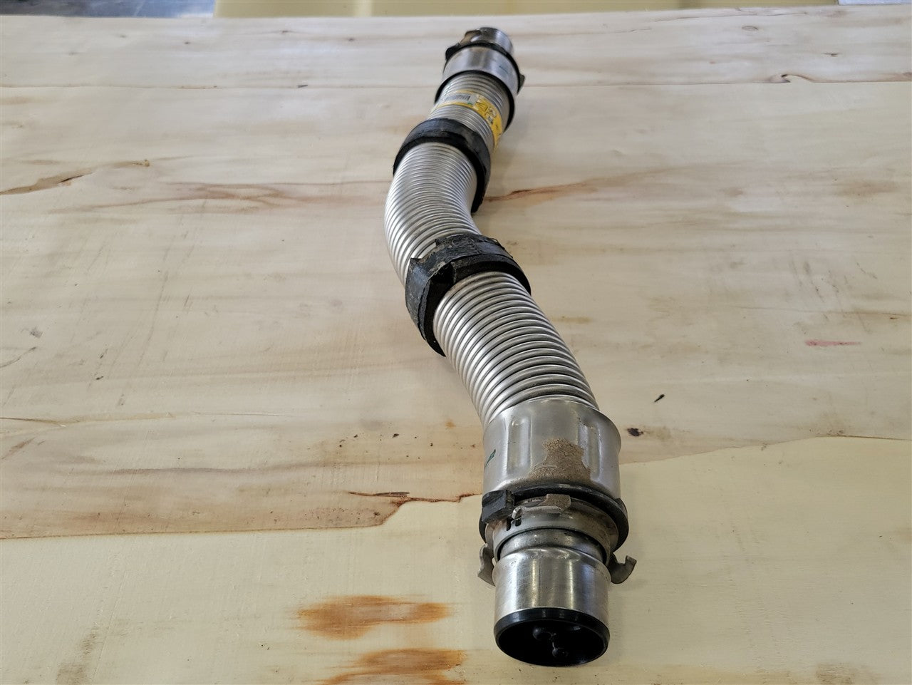 2005 CORVETTE FUEL TANK FEED CROSSOVER PIPE W/INNER HOSES 34123 - image 8