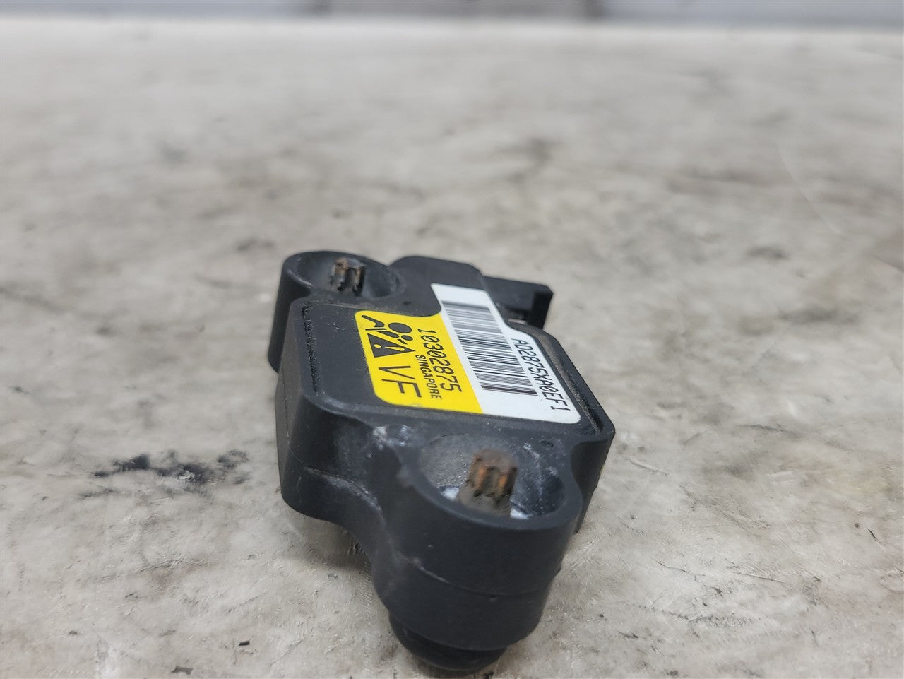 2005 CORVETTE OEM FRONT END CRASH SENSOR 10302875 34135 - image 5