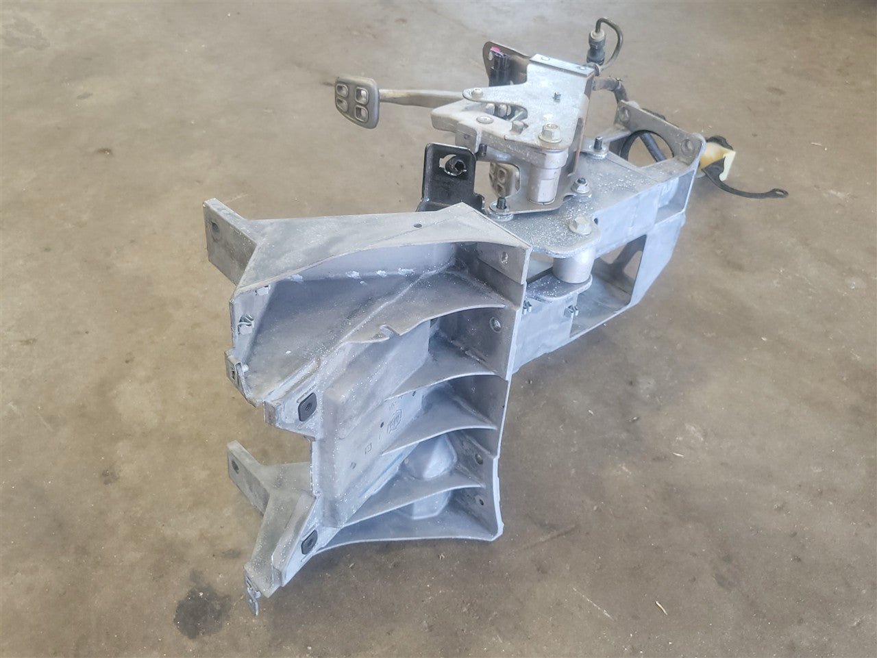 2005 CORVETTE CLUTCH & BRAKE PEDAL ASSEMBLY 52K MILES 34139 - image 5