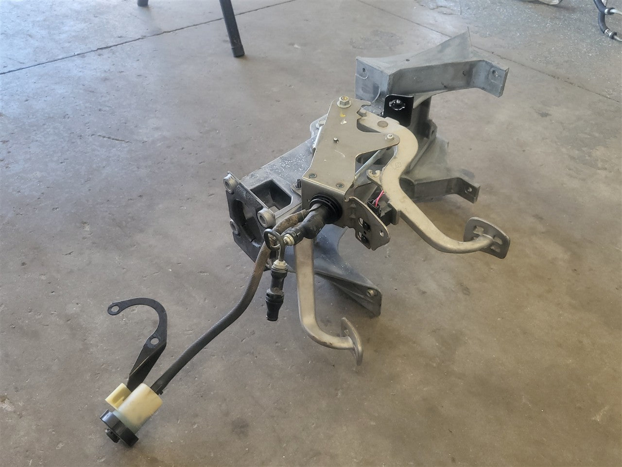 2005 CORVETTE CLUTCH & BRAKE PEDAL ASSEMBLY 52K MILES 34139 - image 9