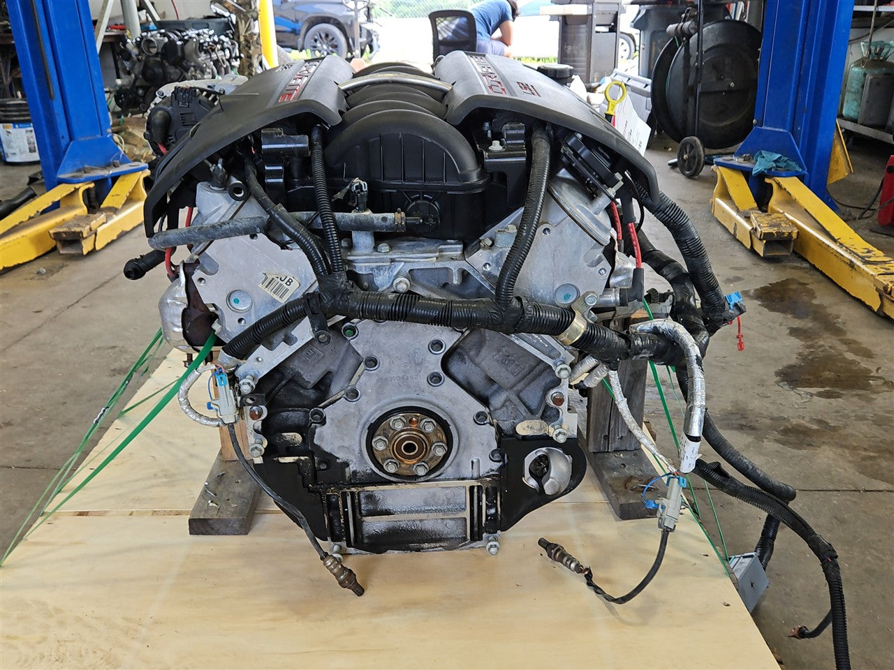 2005 CORVETTE LS2 6.0L ENGINE DROP OUT 52K W/ACCYS, WIRING, ECM, PEDAL 34141 - image 12