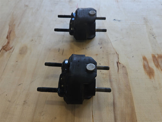 2005 CORVETTE TRANS MOUNTS PAIR LH RH 10448683 52K 34143 - image 2