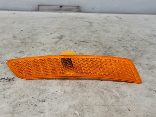 2016 CAMARO FRONT DRIVER AMBER MARKER LIGHT 34150 - image 1