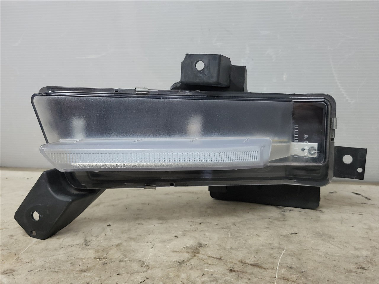 2016 CAMARO LH DAYTIME RUNNING LAMP DRL 23433655 34151 - image 1