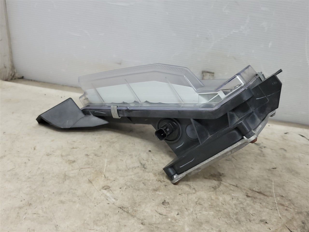 2016 CAMARO LH DAYTIME RUNNING LAMP DRL 23433655 34151 - image 5