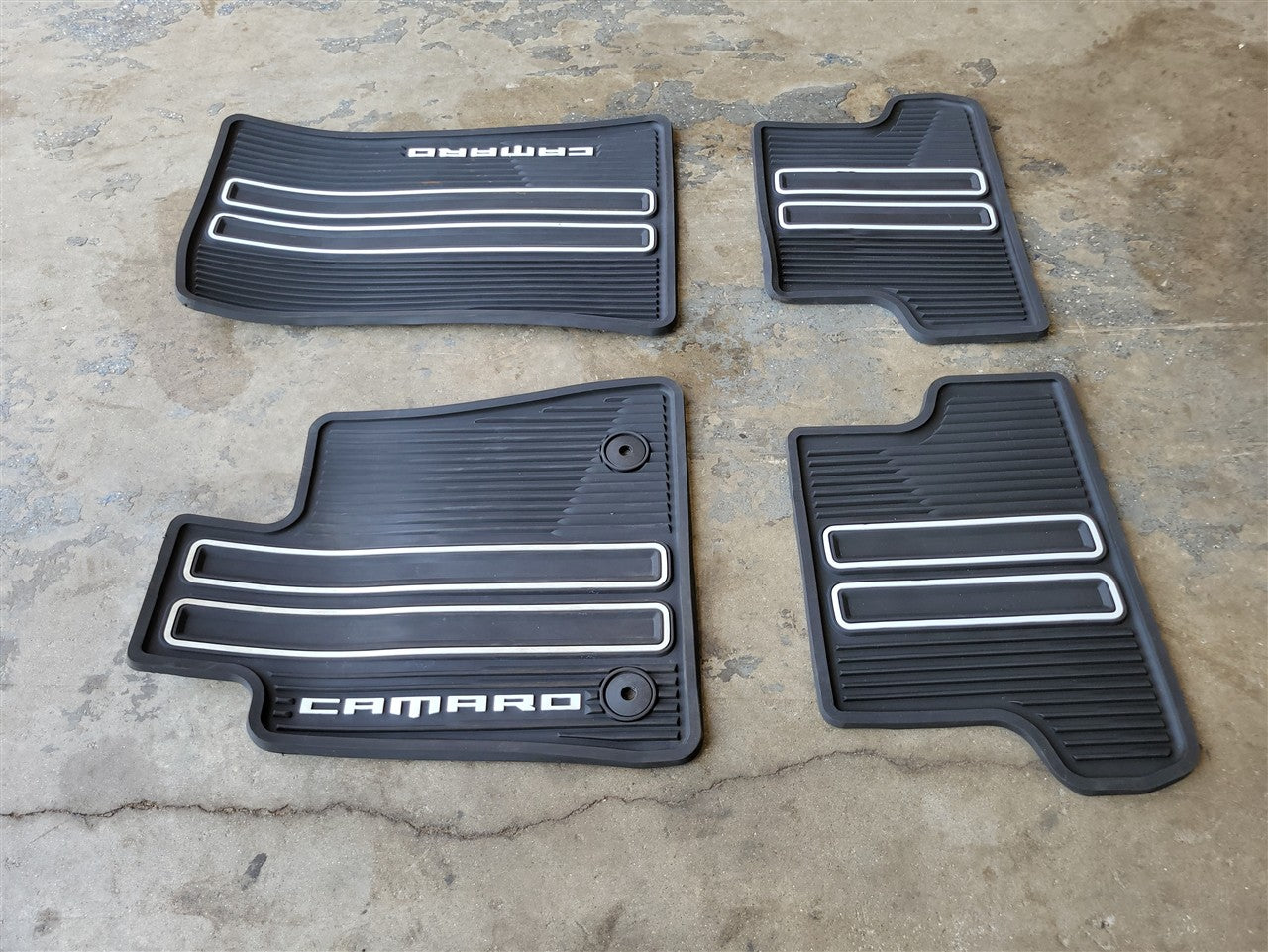 2016 CAMARO OEM GM FRONT AND REAR ALL WEATHER FLOOR MATS 34152 - image 8