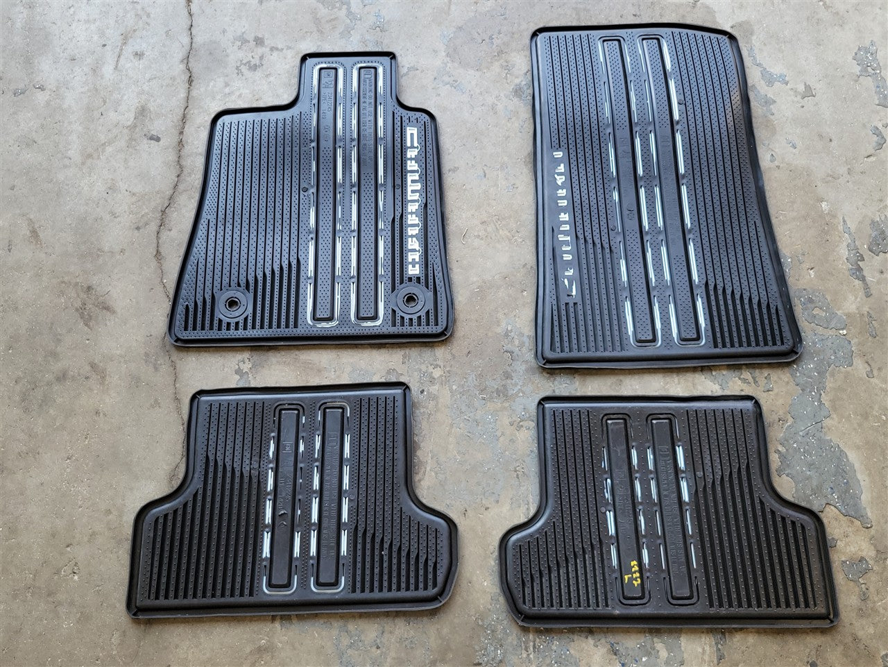 2016 CAMARO OEM GM FRONT AND REAR ALL WEATHER FLOOR MATS 34152 - image 14