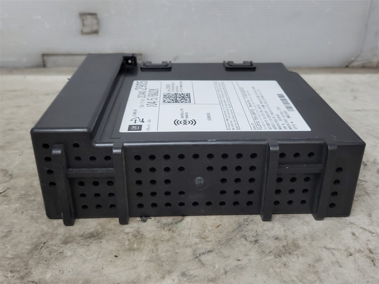 2016 CAMARO 23402905 RADIO MODULE IO6 34155 - image 4